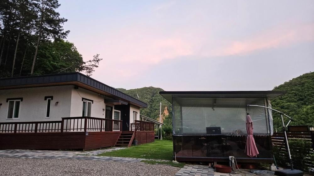 Hongcheon Habori Private Pension Exteriör bild